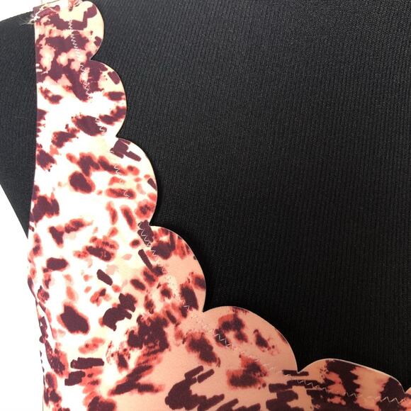 NWT Gorgeous Chelsea28 scalloped bikini top medium - Picture 7 of 9